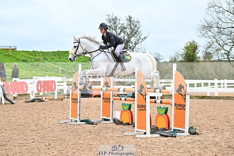 240501A-141115-00990 - Cls 8 Snr Foxhunter and 1.20m Open