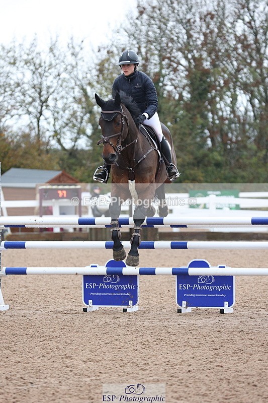 231112A-140120-04787 - Cls 20 Newcomers & 1.10m Open