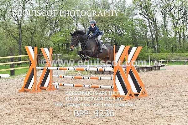 BPP_9236 - CLASS 30 SUN Senior Newcomers/ 1.10m Open