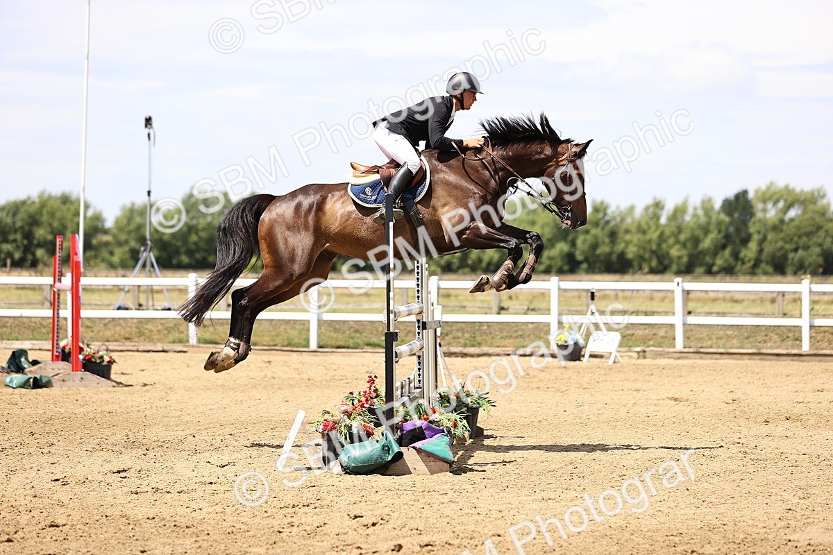 SBM_010236 - Class 9 - Senior Foxhunter - 1.20m Open