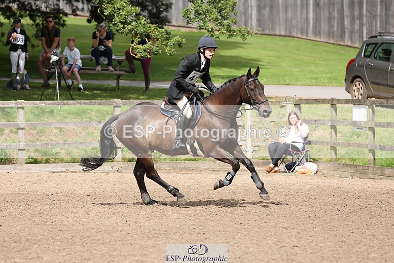 240804-104927-11306 - 414-Alex_Jupp-CARRY_ON_REGARDLESS