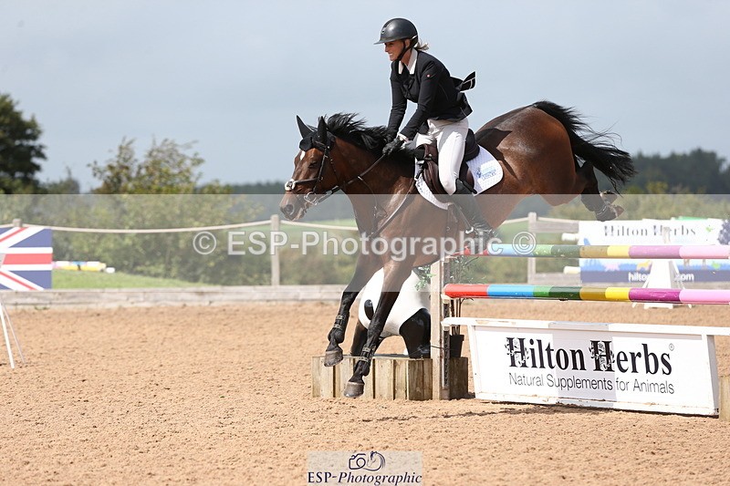 230812A-121214-08930 - Cls 32 Foxhunter