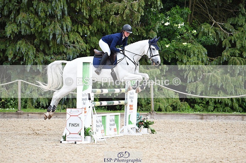 230528-145304-18790 - 172-VELOUMANI_TESS_LY-Aliene_Ruyter-SUNTrotUp+SJ