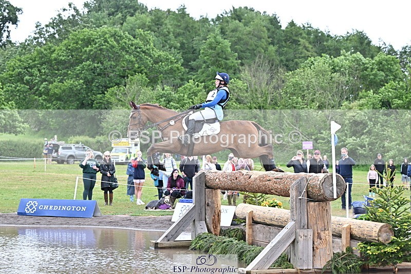 250525A-121248-15943 - D-402-Isabelle.Cook-CYMOON.F.Z