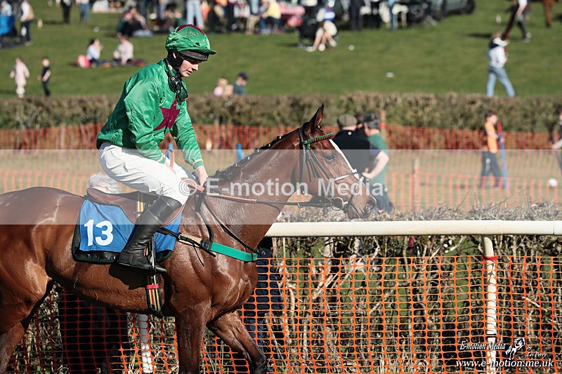 PtP 210326 840 - VWH Cirencester Races 21/03/26