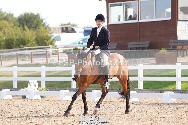 250817-093734-07172 - 157-Camilla.HankinsonChapel.Arch