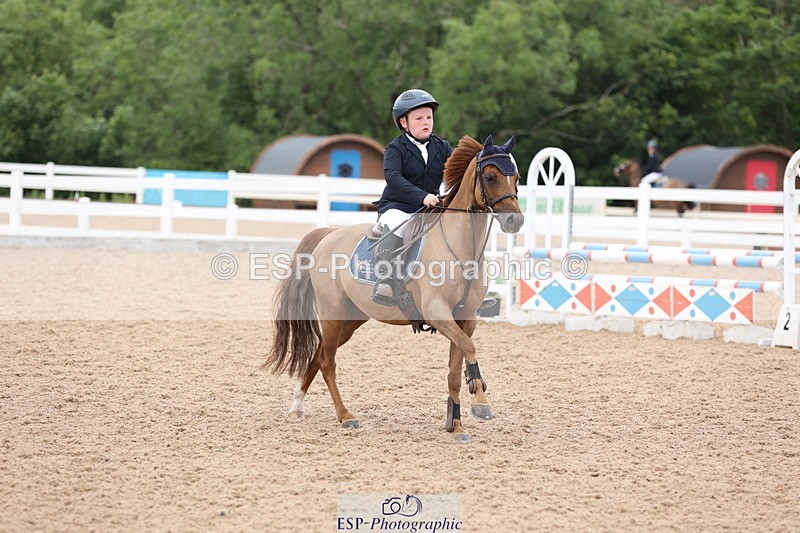 240630A-181830-16378 - Cls 28 Stepping Stones 128cm + 138cm