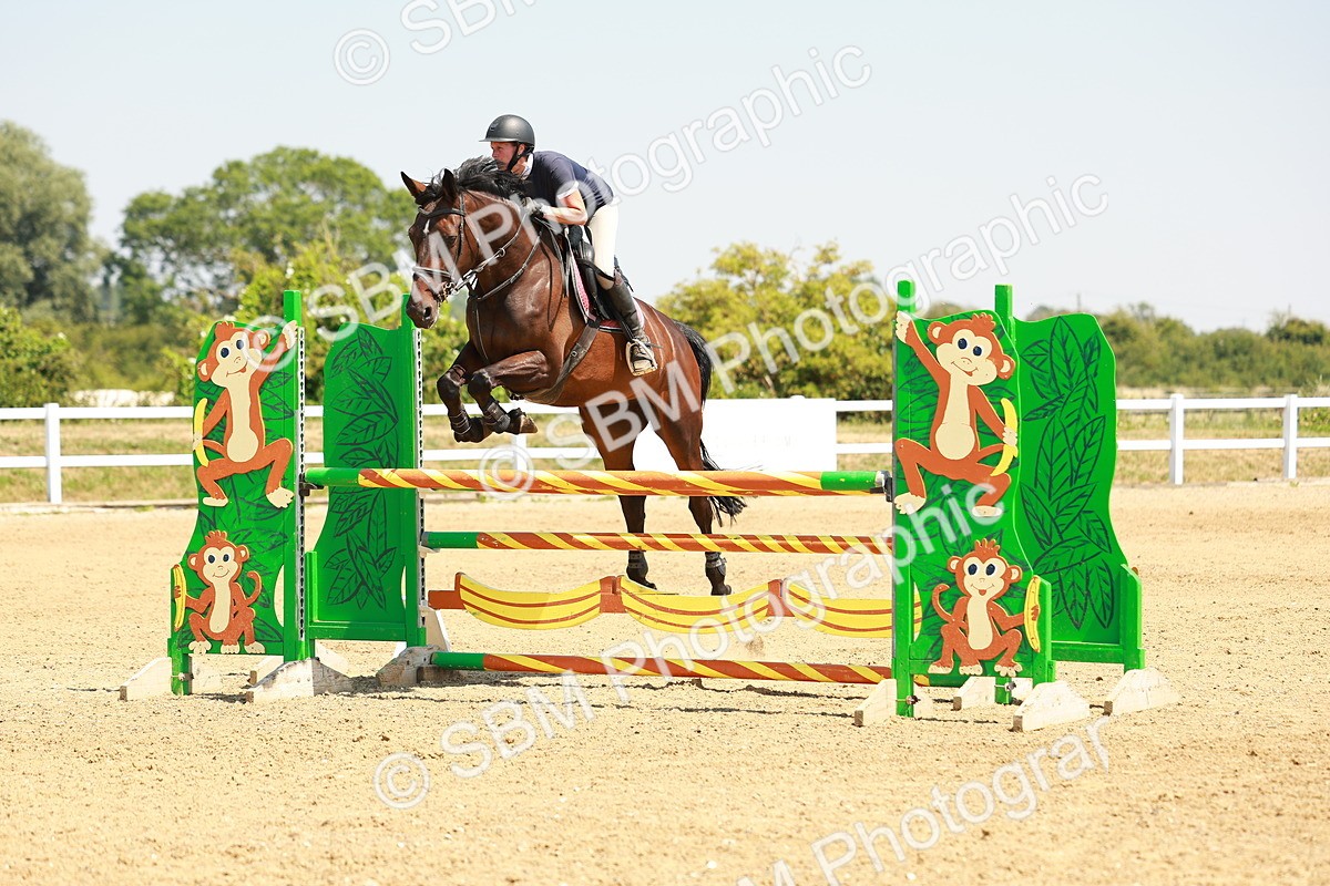 SBM_001719 - Class 4 - Senior Newcomers - 1.10m