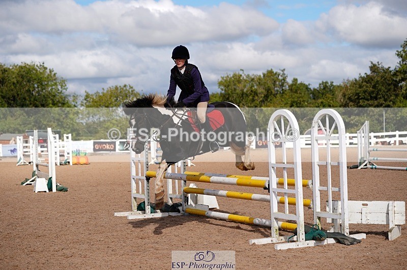 250921-114816-02808 - Cls 21+22 Club and Schools 70cm