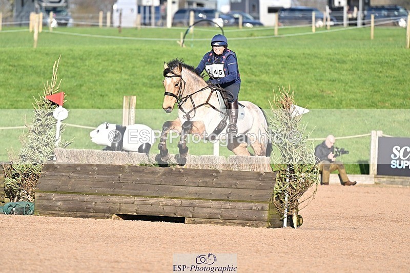 251213-130739-00459 - Cls 2 90cm