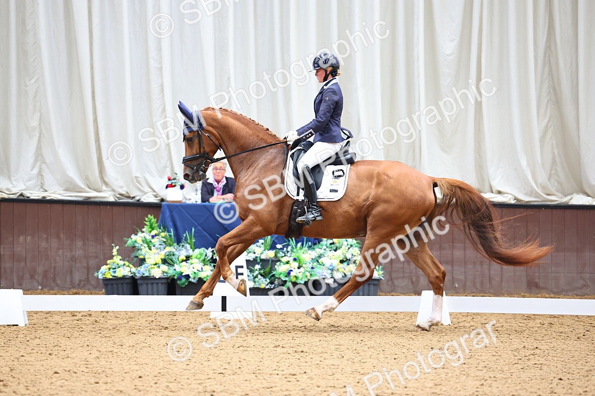 SBM_006025 - Class 5 - Novice 6 - 10.47-11.43