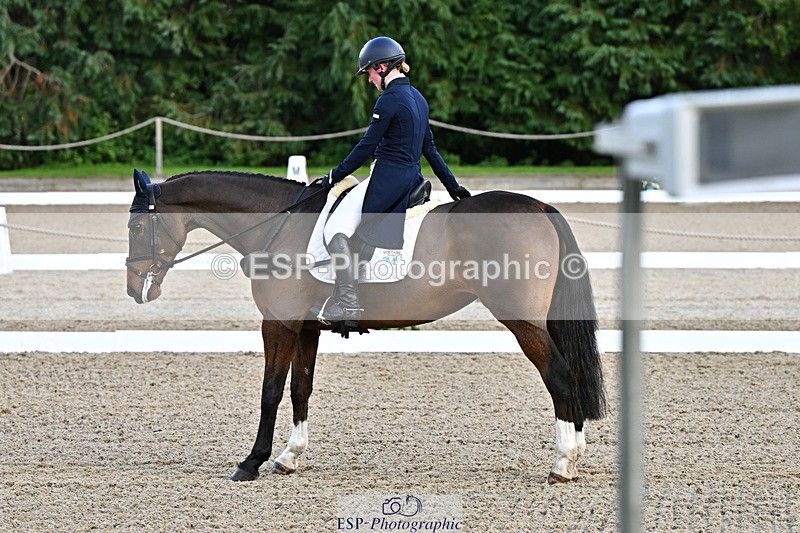 241023-151958-00517 - 109-Amber.Williams-THE.EMERALD.LILY