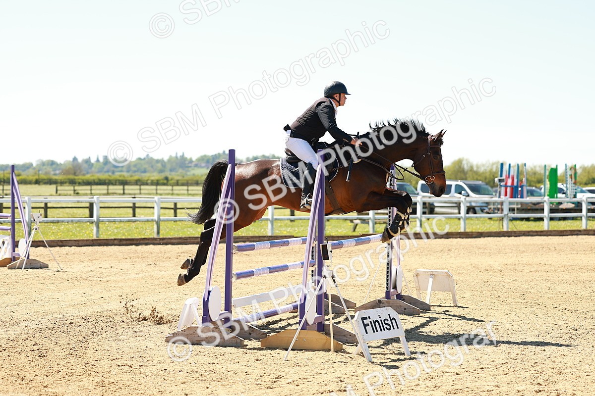 SBM_001143 - Class 4 - Senior Newcomers 1.10m