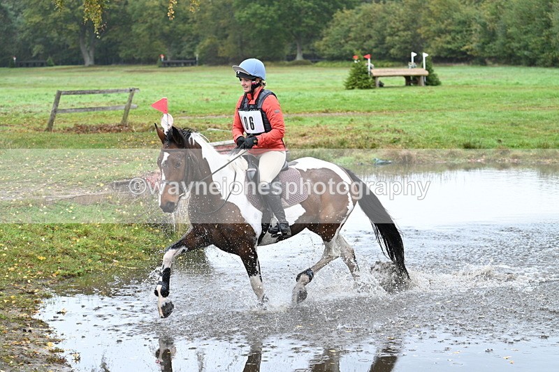 WJ7_3202 - Time 10:47 to 11:11 at the water