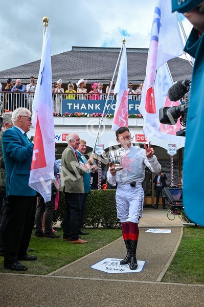 260823-Race 4-Absurde-1259 - Race 4 Sky Bet Ebor Handicap