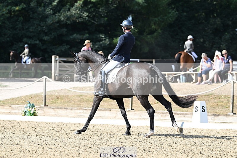 250810A-102801-05179 - 009-Ben.JamesClapton.Banks.Primadonna