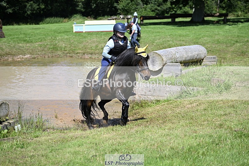 240728B-112610-01062 - Theo's Group XC