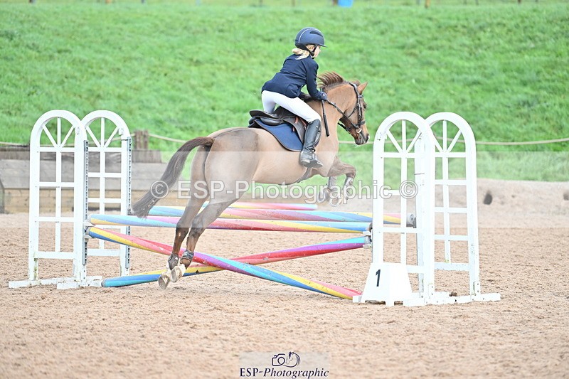 231203A-112759-00830 - Cls 16+17 Club and Schools 80cm