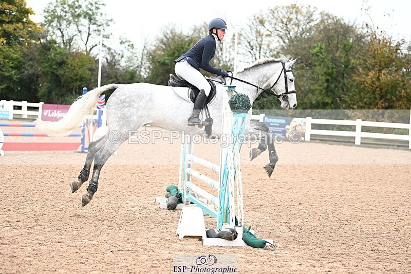 241023A-112848-00554 - Cls 1 British Novice and 90cm Open