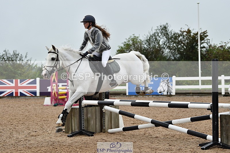 220829A-172930-00443 - 80cm Classes 5a 5b & 6