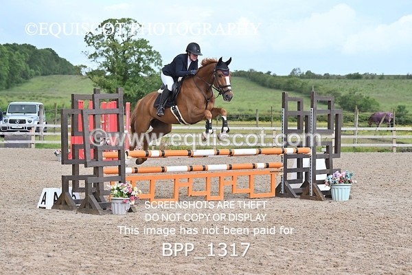 BPP_1317 - CLASS 10 SAT Senior BritiNovice/ 90cm Open