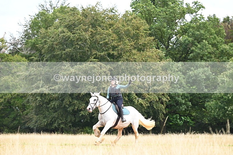 DSC_6929 - Time at Statue 12:45 to 13:15