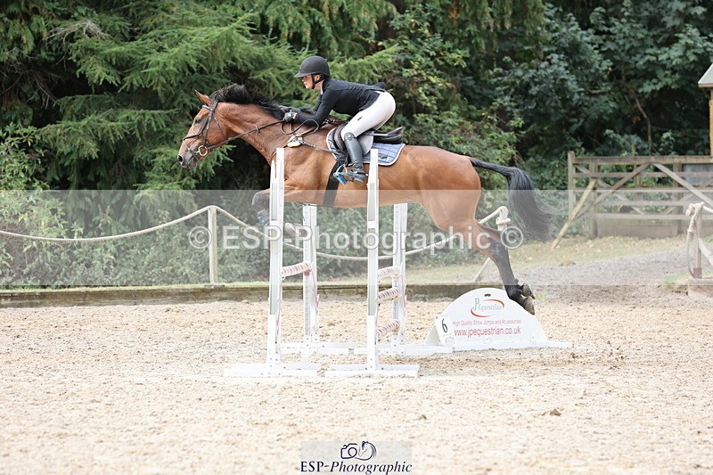 250829A-110147-01273 - Cls 7 British Novice and 90cm