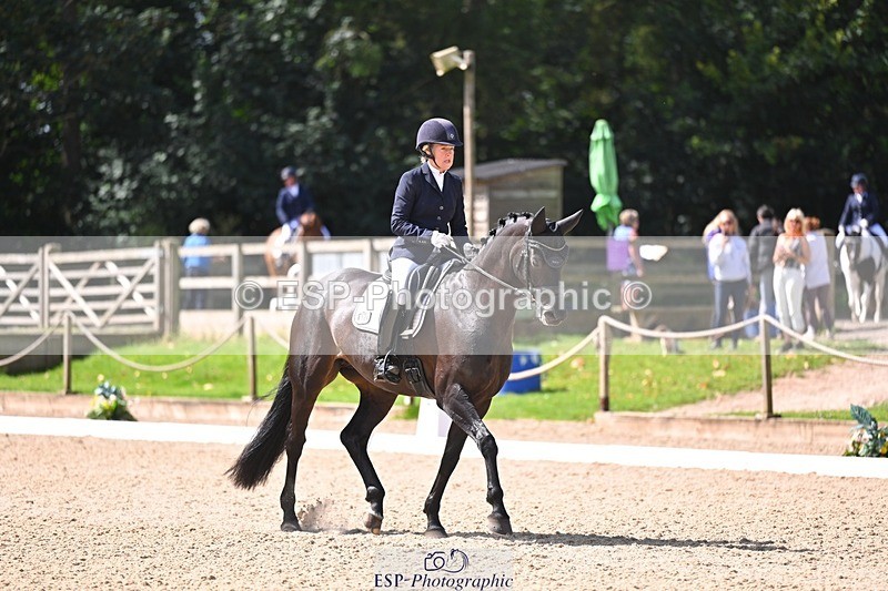 240809-114025-00895 - 192-Karen.Martin-Faeydae