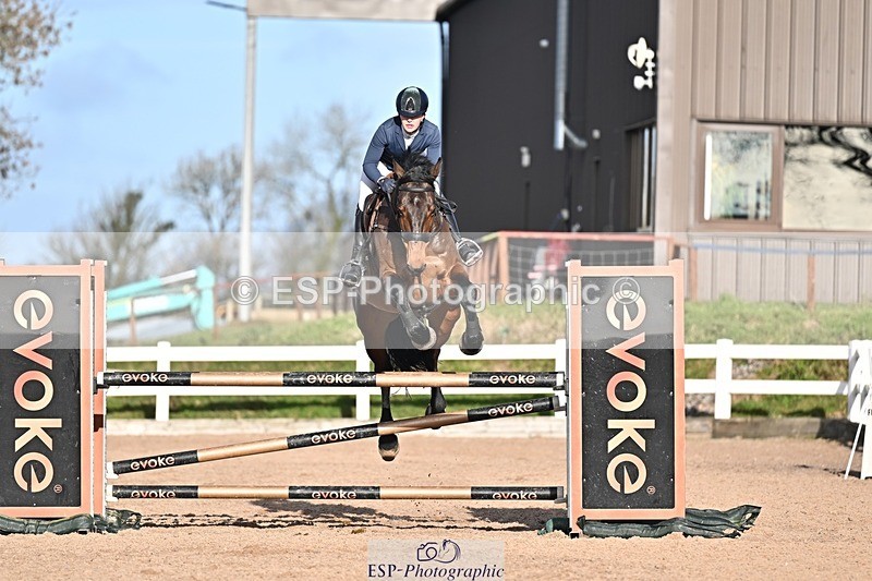 260107-121842-00293 - Cls 4 Newcomers and 1.10m