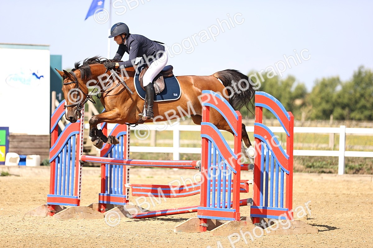 SBM_005663 - Class 9 - Senior British Novice - 90cm