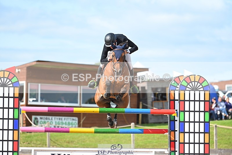 230721A-170743-07996 - Cls 10, 2 Star Big 1.45m Break to End