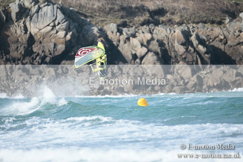 WS 020413-5 - Windsurfing