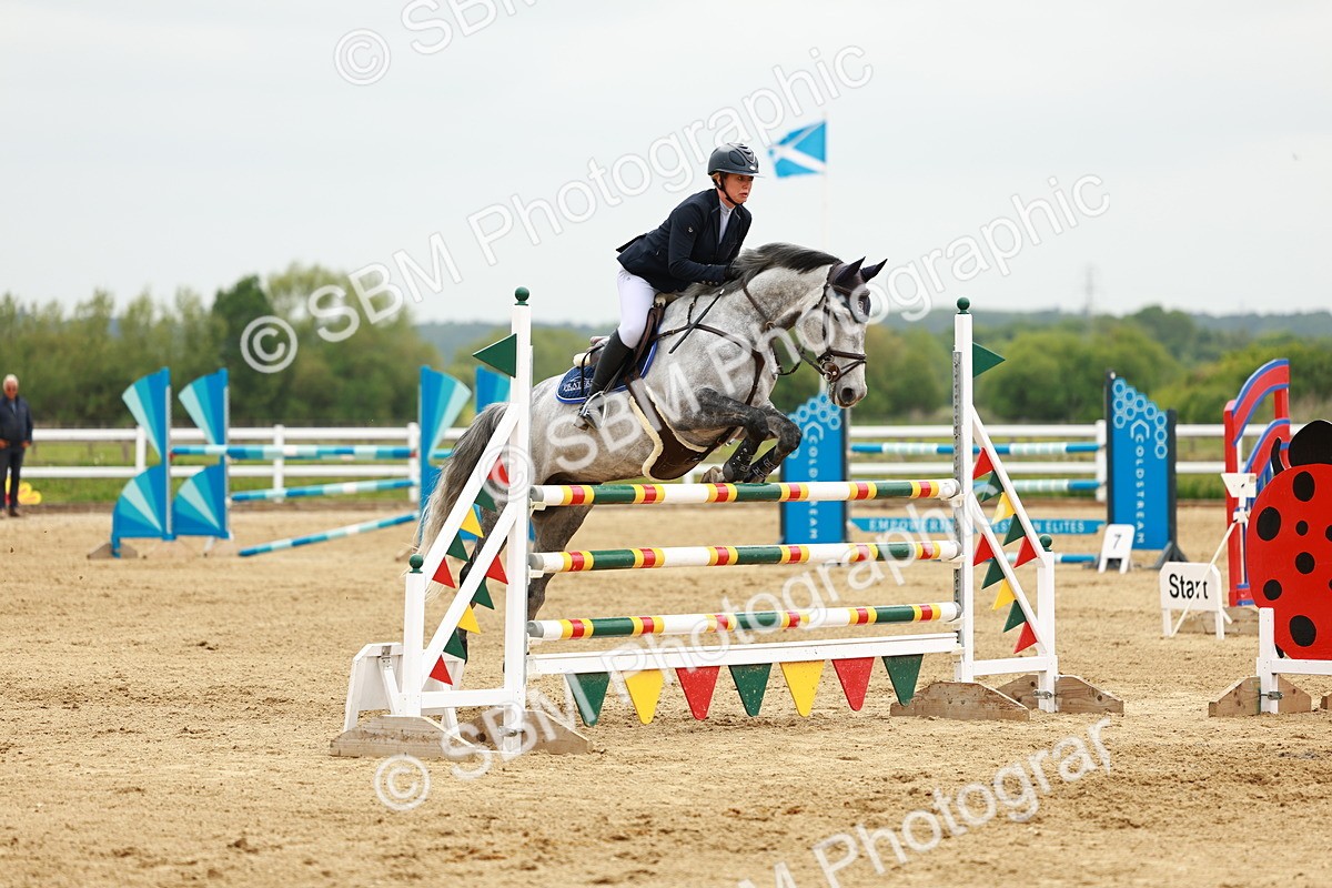 SBM_001159 - Class 5 - Senior Foxhunters - 1.20m