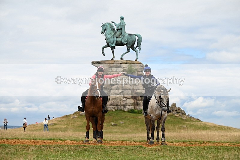 DSC_6761 - Time at Statue 12:45 to 13:15