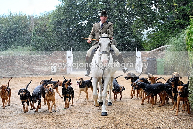WJ7_6931-001 - Berks & Bucks at Blandy’s Farm 31-08-25