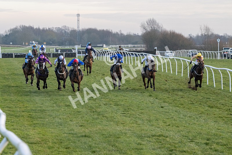 220125-Race 4-Komedy Kicks-3287 - Race 4