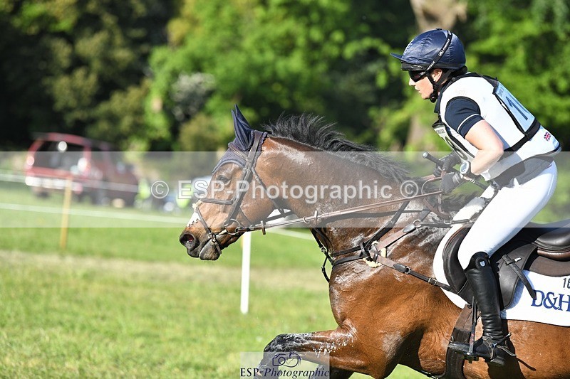 230527-180253-14043 - 168-PARKFIELD_ARTIE_BLOU-Laura_Collett-XC
