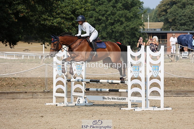 250816A-105602-00904 - Cls 3 Snr British Novice