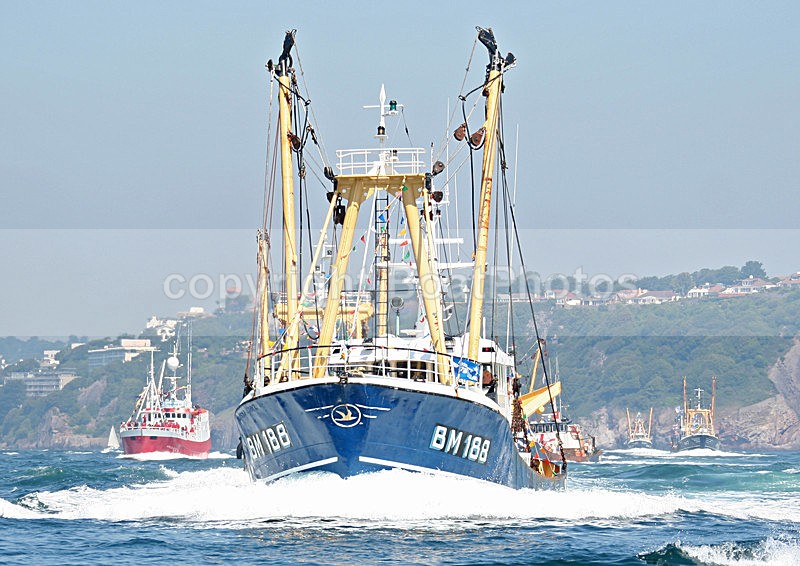 060617 BM188 IMG_9553 - BRIXHAM TRAWLER RACE 2006