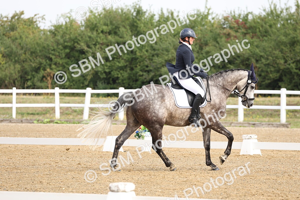 SBM_005530 - Class 6 - Novice 6 - 9.30-10.12