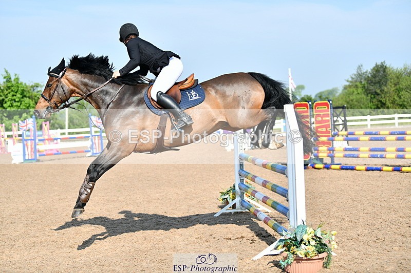 240512A-091405-17113 - Cls 39 British Novice and 90cm Open