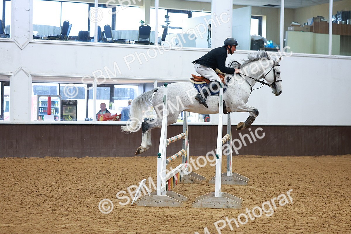 SBM_001590 - Class 4 - Senior Newcomers 1.10m