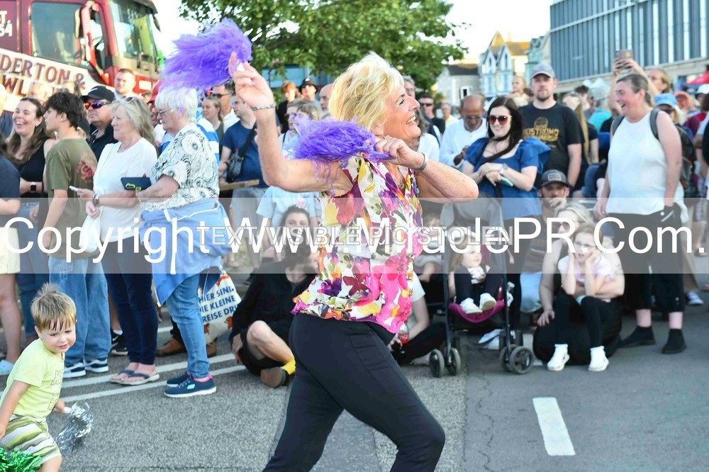 SH4_3635 - Carnival Procession.