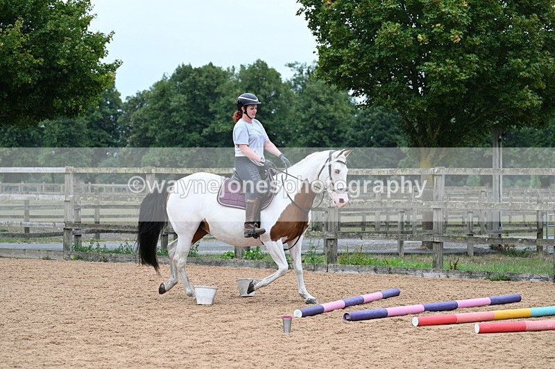 WJ7_9742 - Poles 14:00