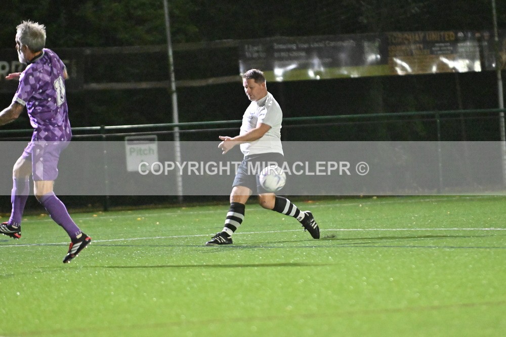 AM3_2730 - England v Devon veterans