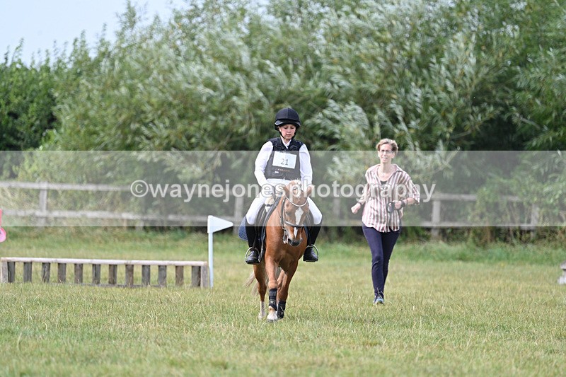WJ7_6384 - 40cm XC Time 11:50 to 12:10