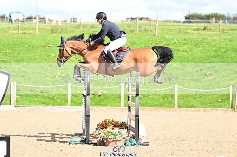 240913A-131617-04515 - Cls 15 Snr Foxhunter