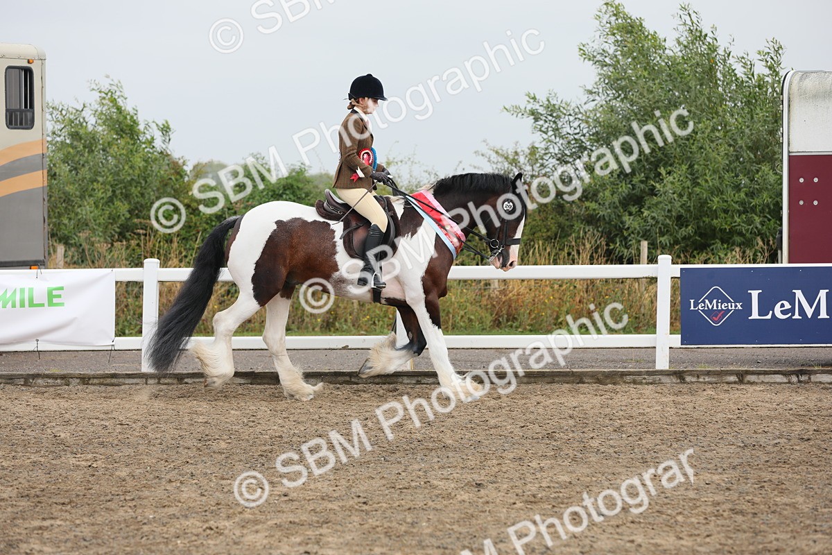 SBM_22402 - Class 807 - Young Rider 11 to 16 Yrs