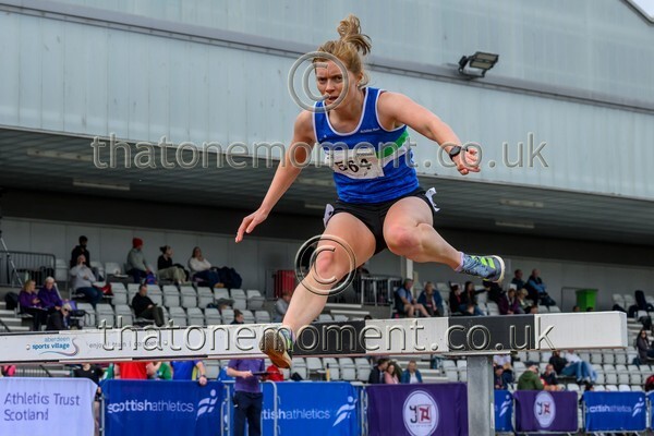 Nat26SUN-913826 - Track Female