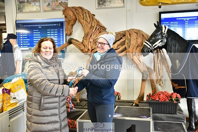 250215-153436-04453 - Medium Gold Presentations